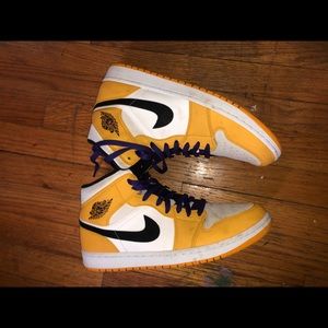 Jordan 1s fair condition